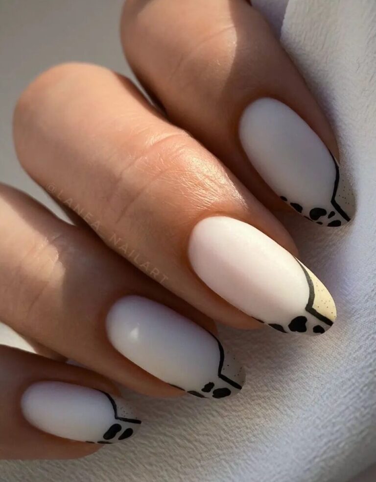 32 Elegant White Nail Designs for any Special Occasion