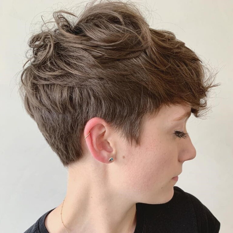 19 Exclusive Ways to Style a Pixie Haircut