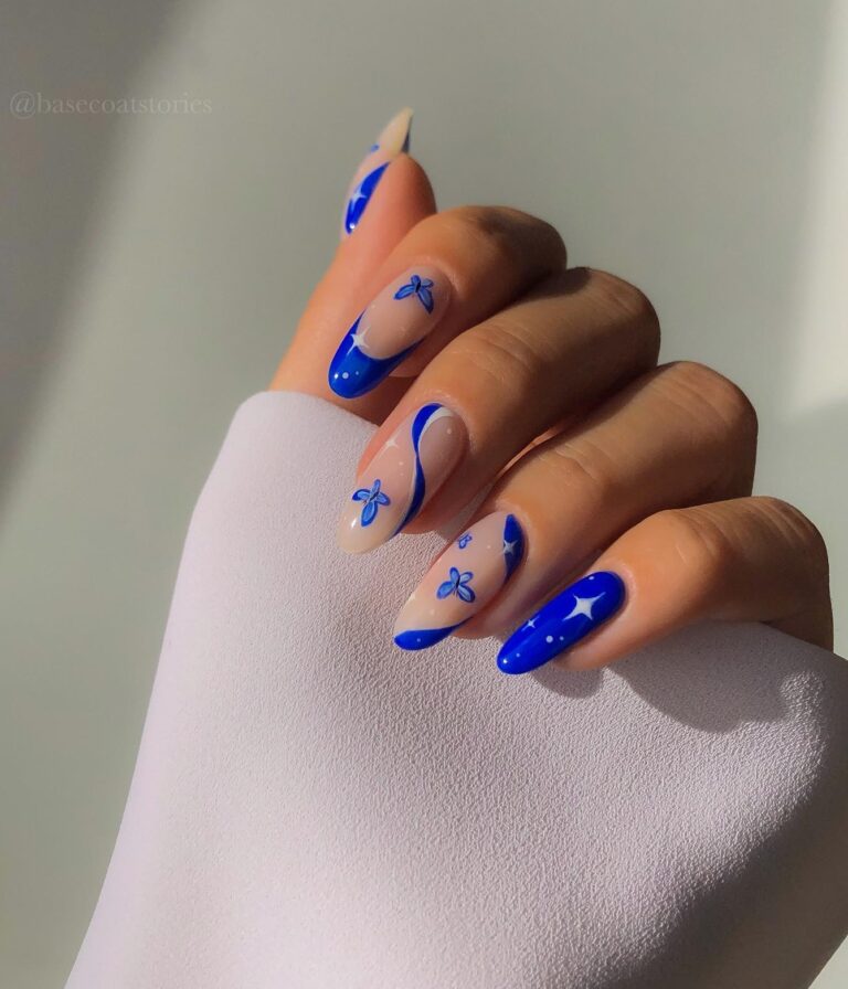 50 Ideas of Blue Nails for a Trendy Look in Every Season