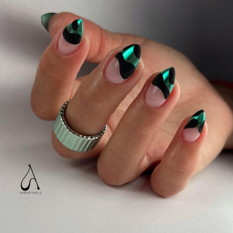 68 Top Chrome Nails to Try This Season’s Best Manicure Trend