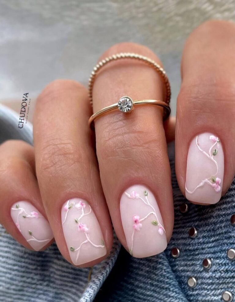 34 Ideas of Luxury Wedding Nails for Your Perfect Day